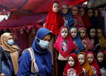چالش خرید لباس حلال در اندونزی