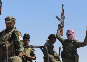 درگیری جنگجویان محلی دیرالزور و SDF